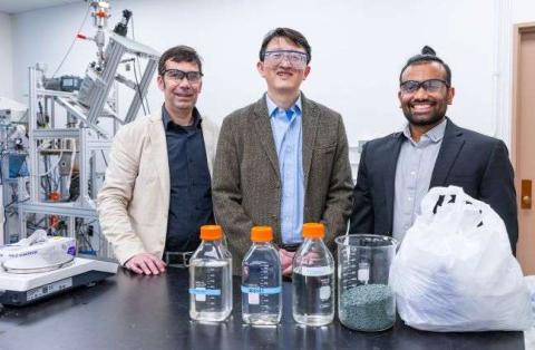 Photo of Upcycling+ founders